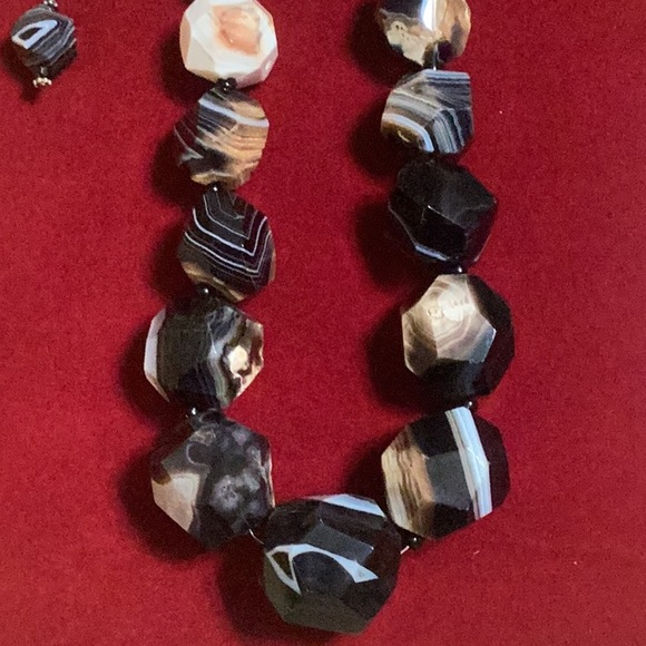 Chunky Black Stone Necklace with Matching Earrings Set - Picture 2 of 5